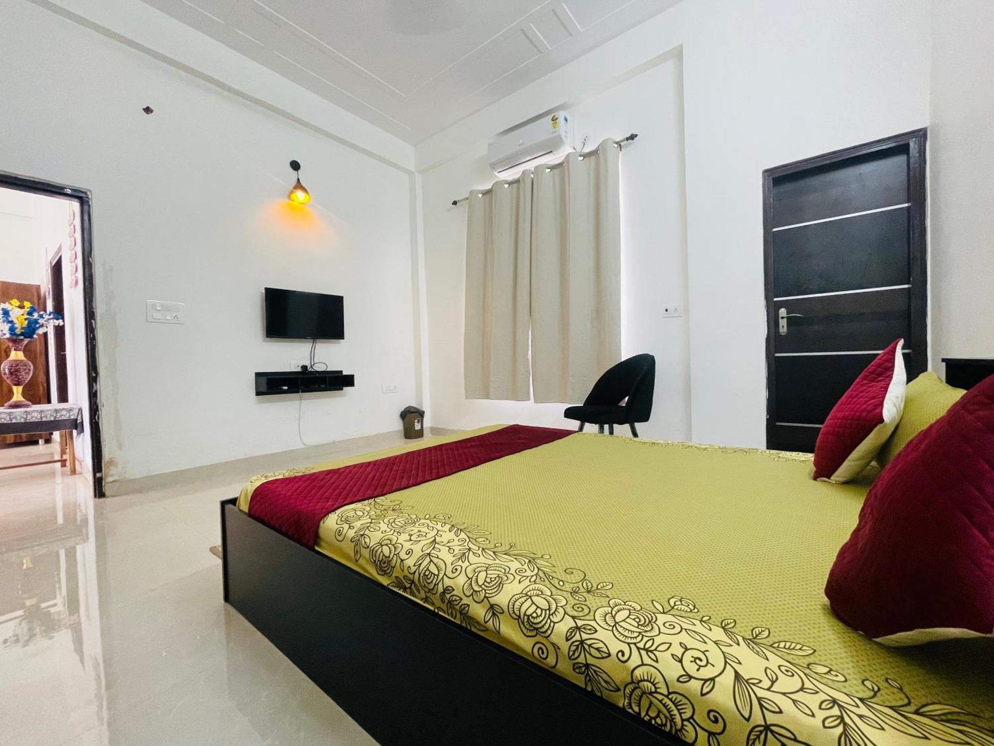 Atulyam Stays Sushant Golf City Lucknow Exterior foto