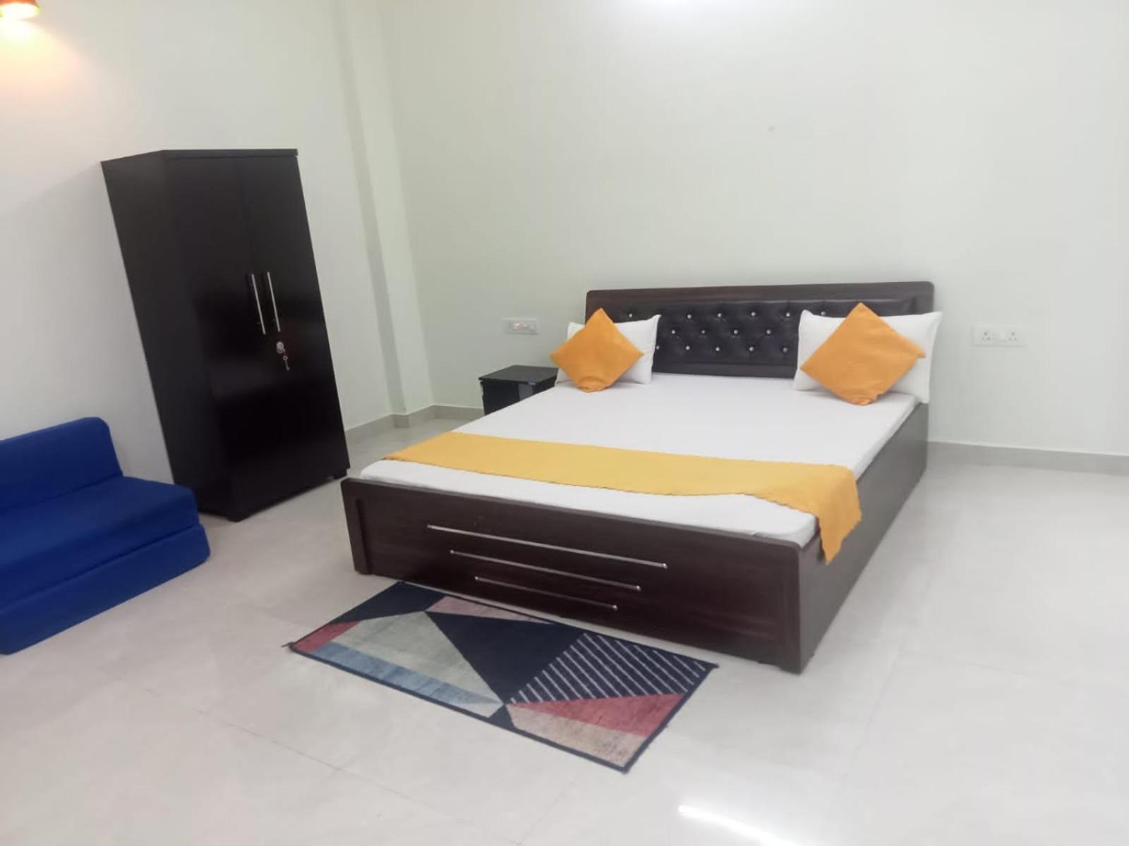 Atulyam Stays Sushant Golf City Lucknow Exterior foto